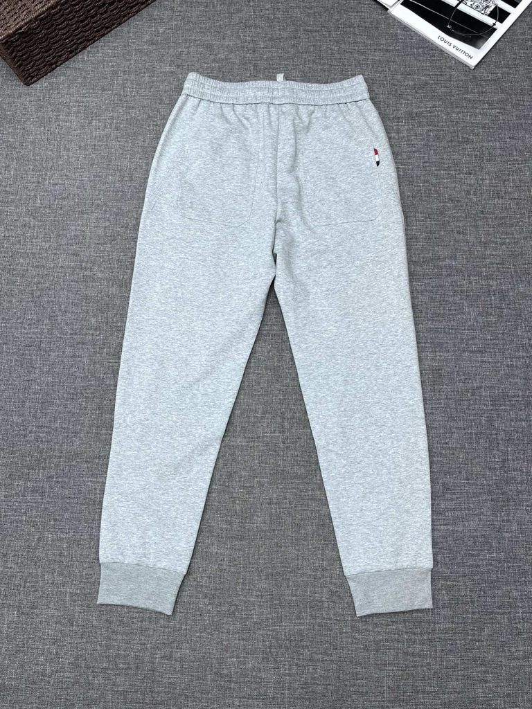   入手困難   春夏定番モンクレール 偽物 タイプストレッチ快適カジュアルロングパンツ