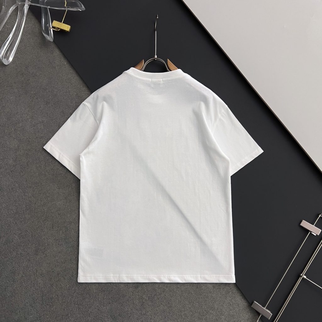 業界最高い品質 人気の新作モンクレールn級品  ファッション 刺繍半袖Tシャツ