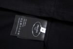 PRADA(プラダ ) 業界最高い品質スーパーコピー アルファベットプリントオシャレカジュアル半袖Tシャツ