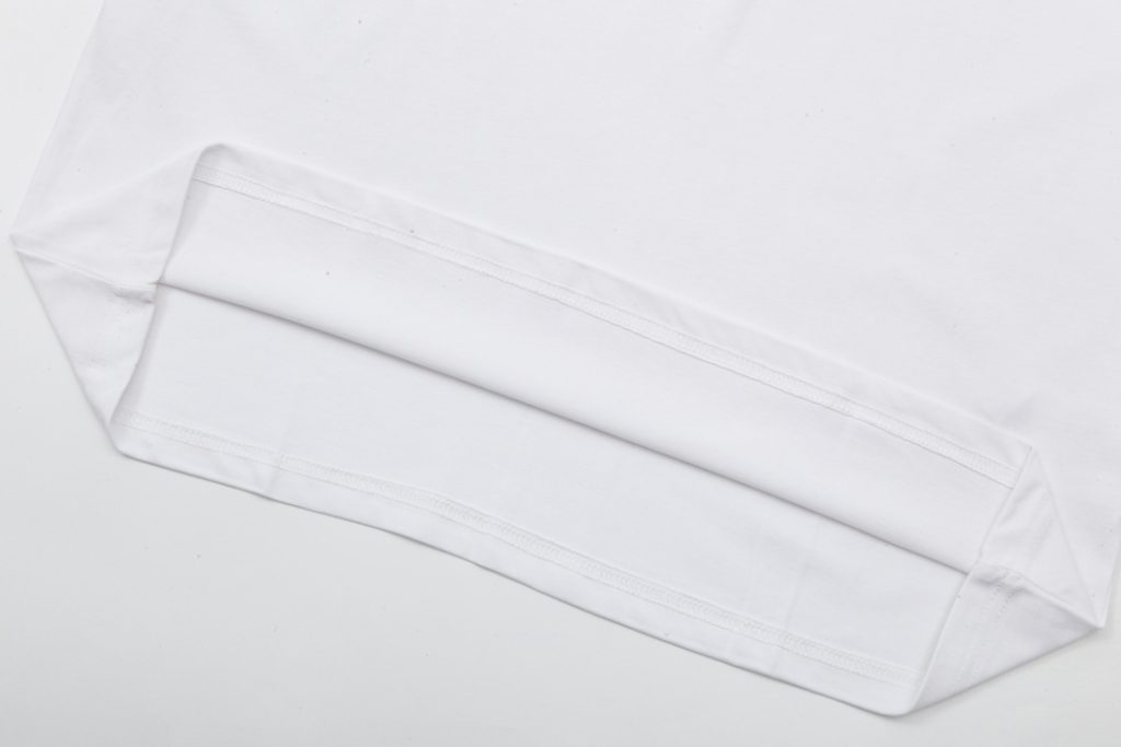 PRADA(プラダ ) 入手困難 スーパーコピー オフセットアルファベットTシャツ|スーパーコピーn級優良店 9 PRADA(プラダ ) 入手困難 スーパーコピー オフセットアルファベットTシャツ|スーパーコピー服