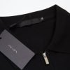 PRADA(プラダ ) 2024春夏新作ニットストレッチの折り襟Tシャツです