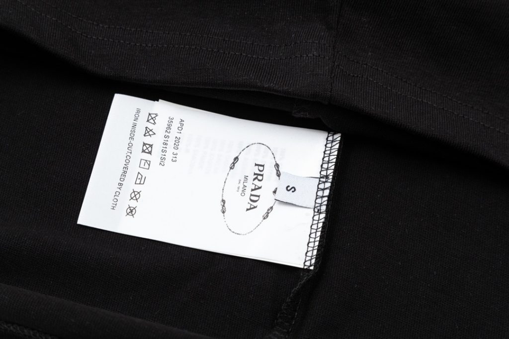 PRADA(プラダ ) 2024新作 n級品 オシャレな刺繍半袖Tシャツ 激安通販