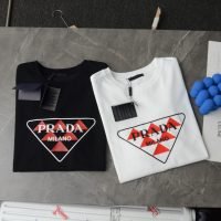 PRADA(プラダ) 夏の新作 コピー オシャレカジュアル半袖Tシャツ男女同タイプ