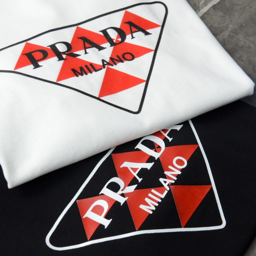 PRADA(プラダ)    夏の新作 コピー オシャレカジュアル半袖Tシャツ男女同タイプ