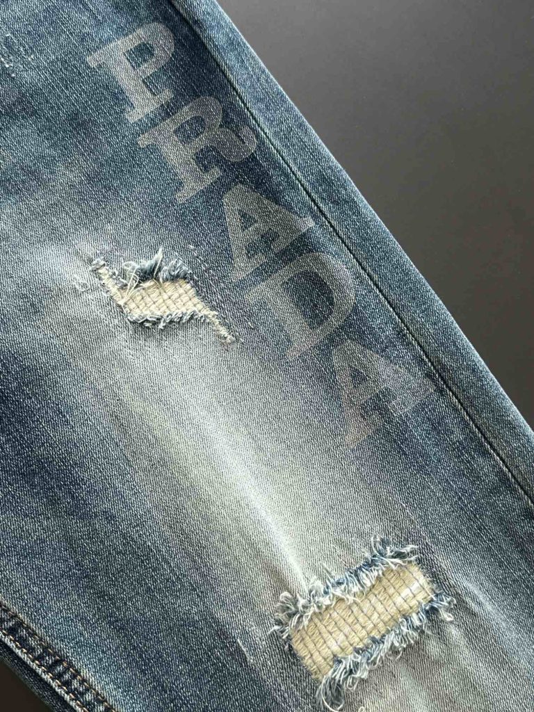 PRADA(プラダ)  2024春夏新作 スーパーコピー 業界最高い品質 輸入生地カジュアルジーンズ