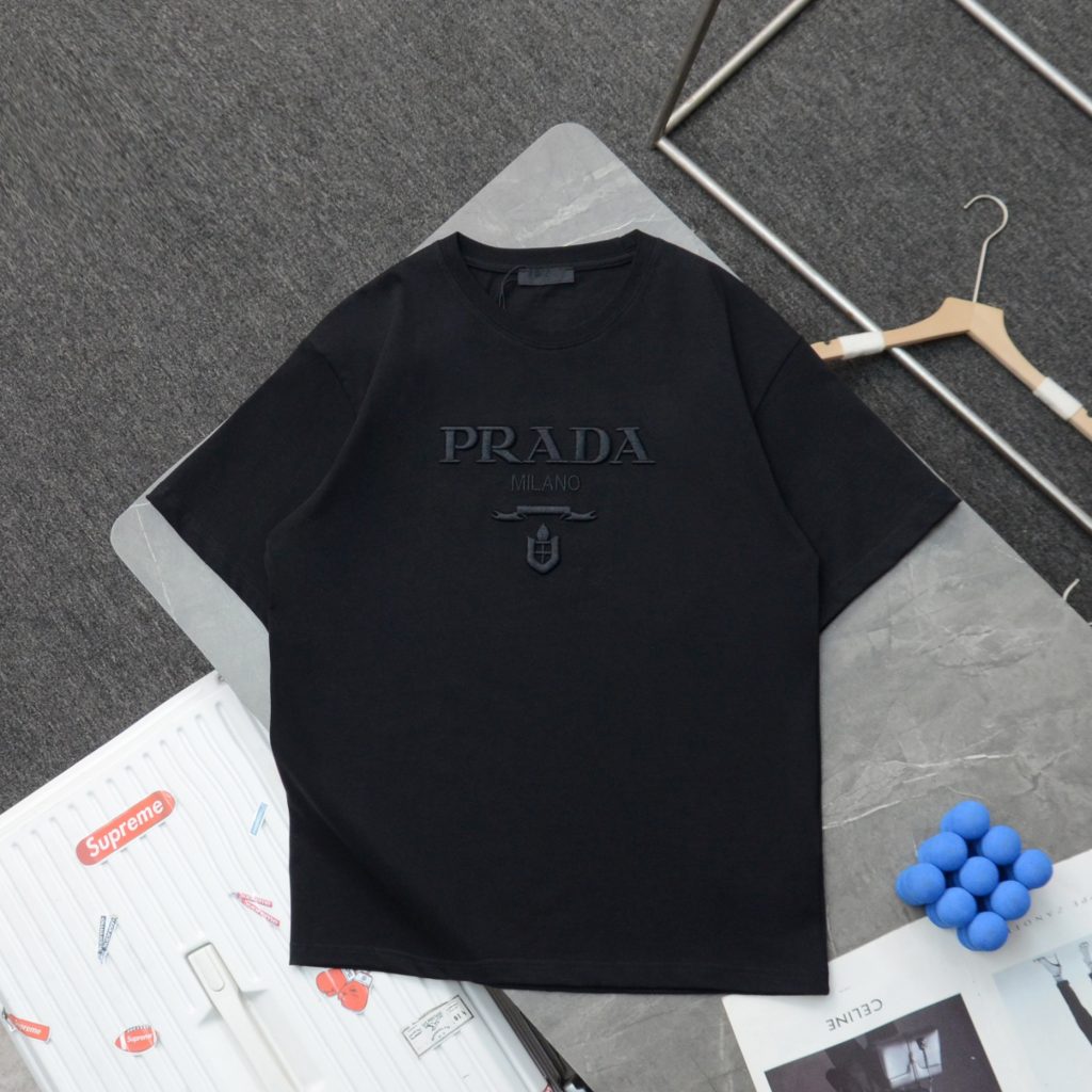 PRADA(プラダ)   激安販売    コピー ロゴ刺繍カジュアルラウンドネック半袖Tシャツ