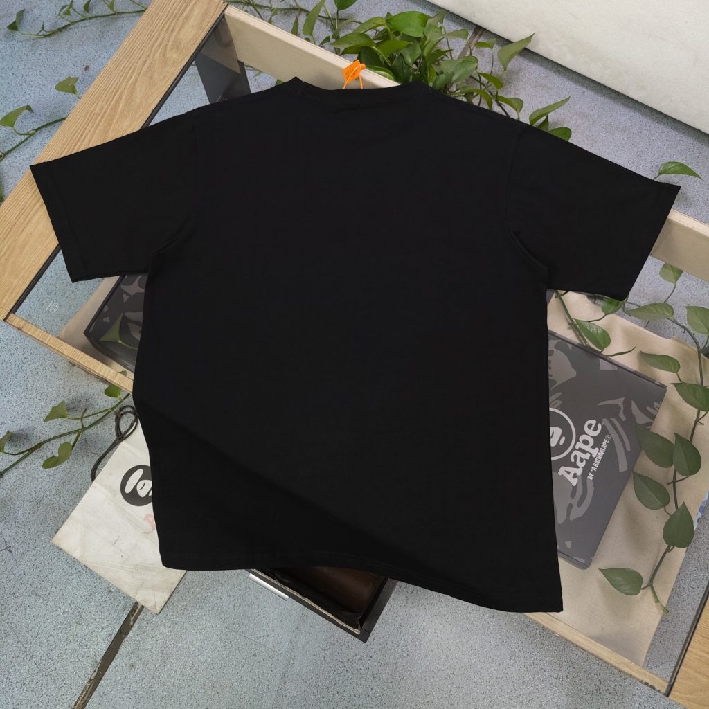 PRADA(プラダ) 入手困難 コピー 定番シンプルなアルファベット柄ロゴプリントカジュアルTシャツ|スーパーコピーn級優良店 4 PRADA(プラダ) 入手困難 コピー 定番シンプルなアルファベット柄ロゴプリントカジュアルTシャツ