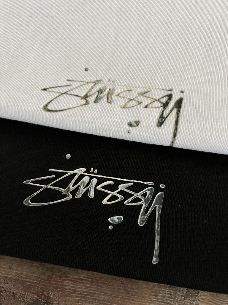 STUSSY(ステューシー) 激安 n級品 オシャレな落書きアルファベット半袖Tシャツ