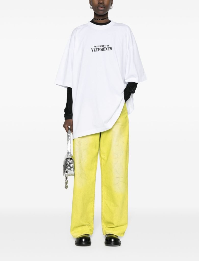 Vetements(ヴェトモン)  芸能人  偽物 ロゴプリントオシャレカジュアル半袖Tシャツ