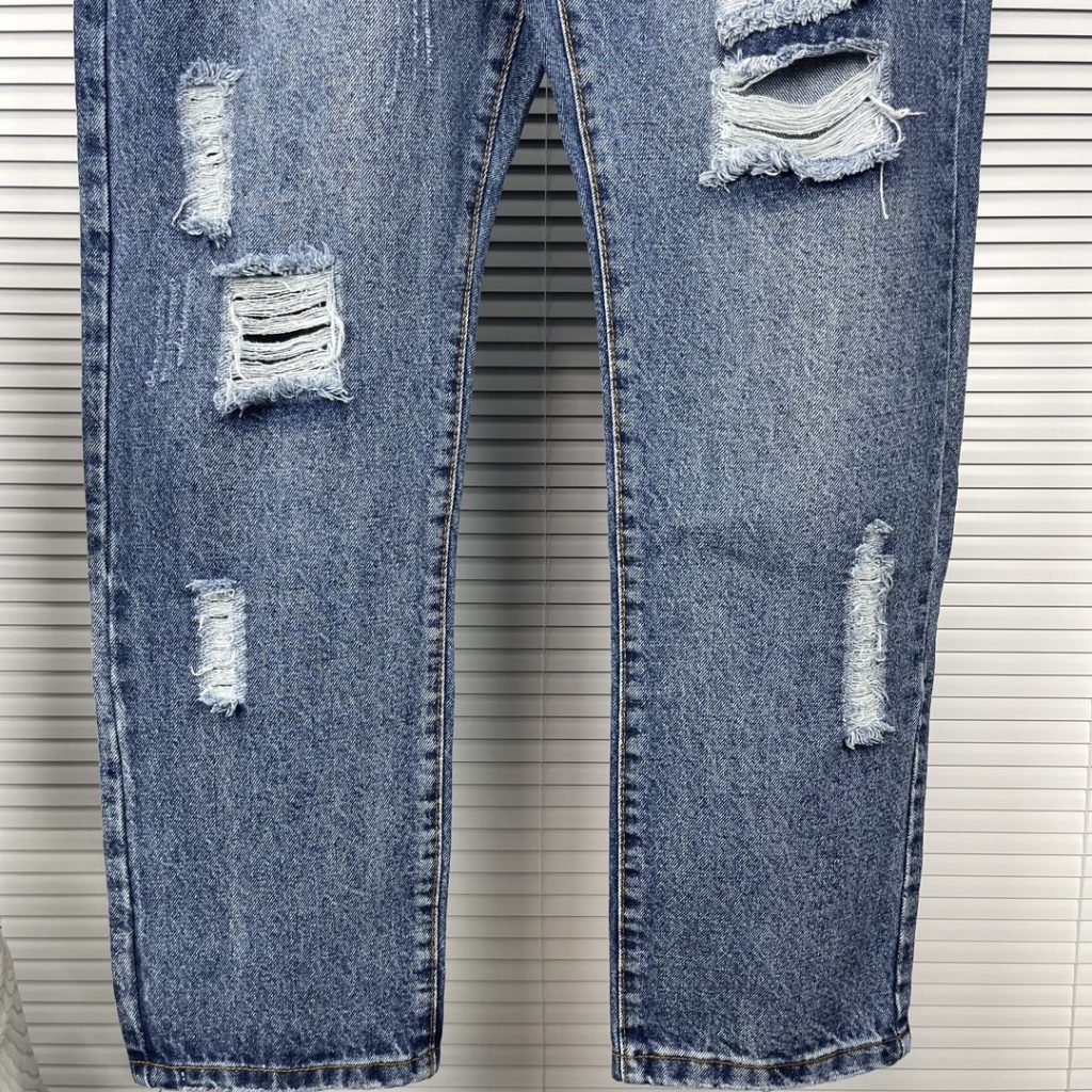 VETEMENTS(ヴェトモン) コピー 新作ホットストーン字体ウォッシュ加工ジーンズ 激安通販