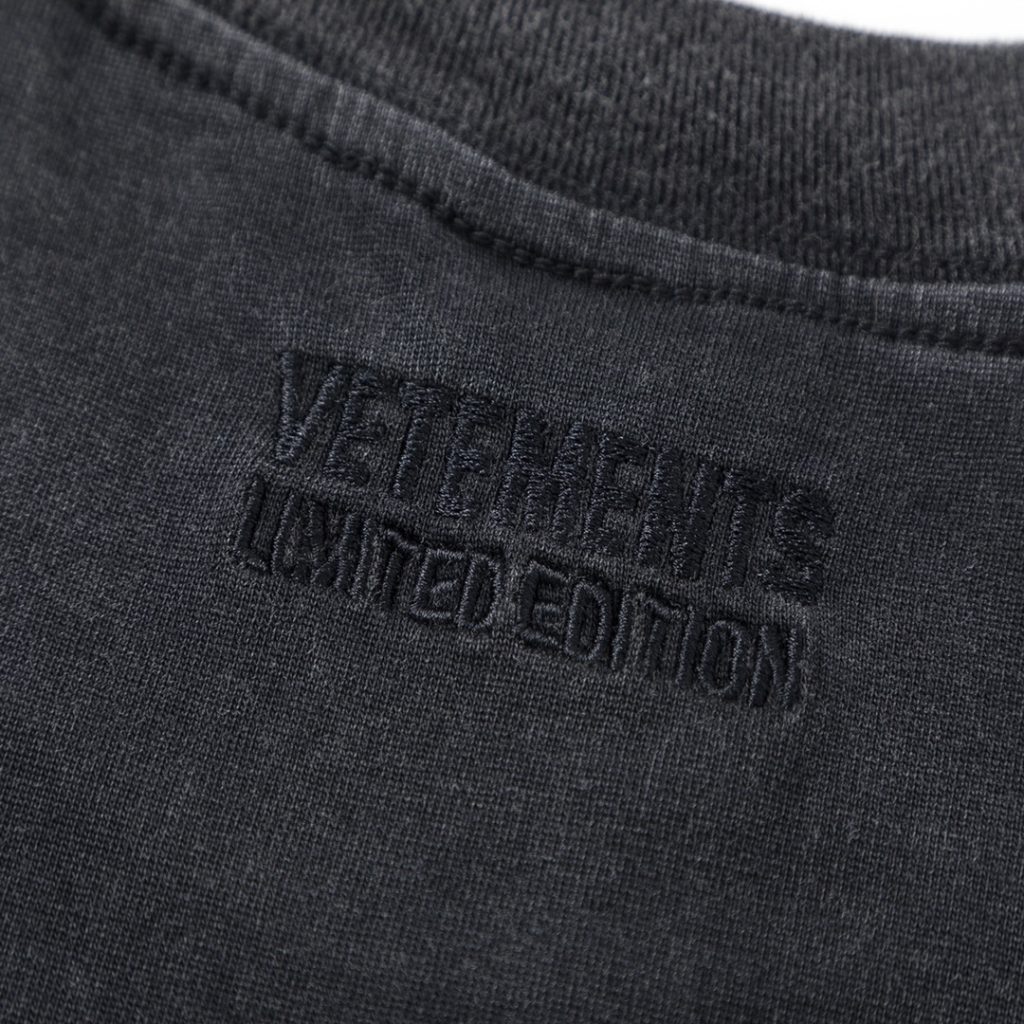 VETEMENTS(ヴェトモン) スーパーコピー  雪山プリント半袖