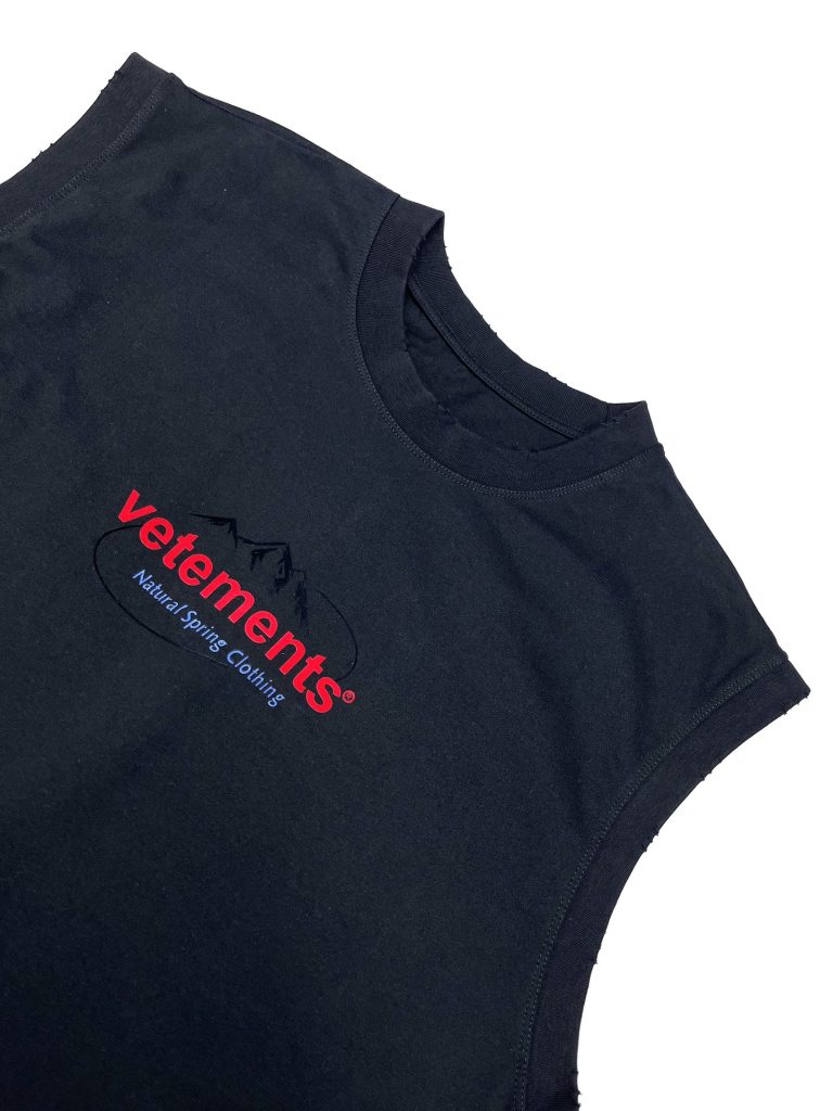 VETEMENTS(ヴェトモン)  2024夏の新作コピータンクトップ
