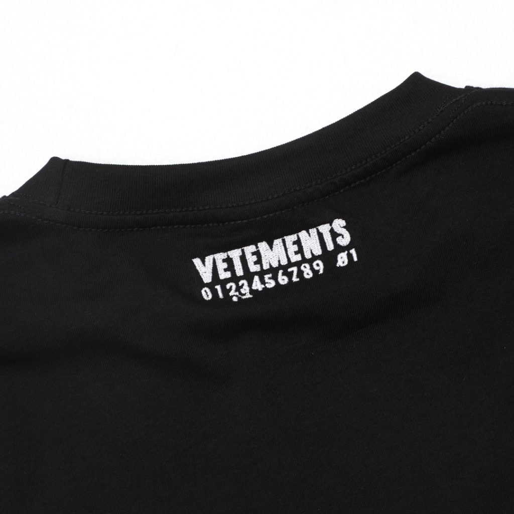 VETEMENTS(ヴェトモン） 芸能人 コピー  猫プリントカジュアル半袖 激安通販