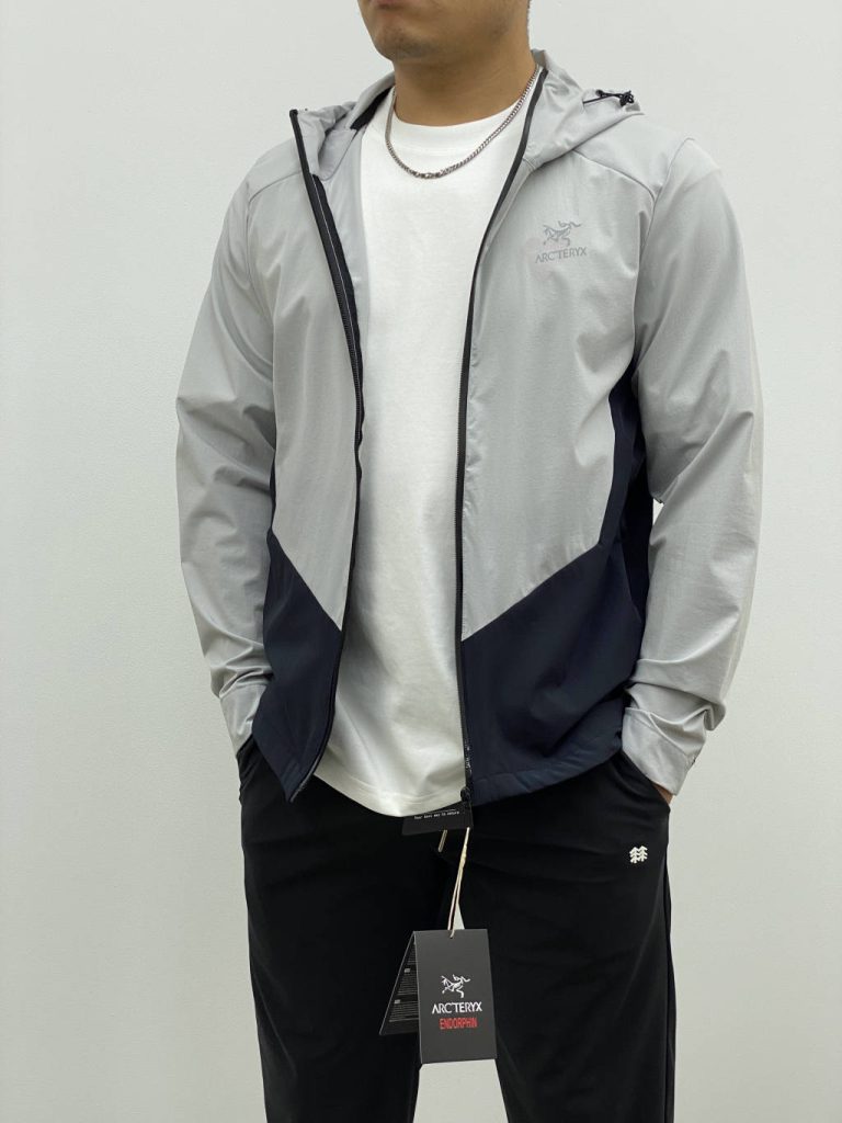 2024新作アークテリクス 偽物 通気性が良くて快適フード付き日焼け止め服