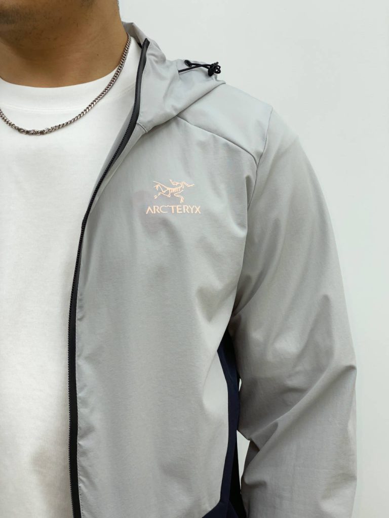  2024新作アークテリクス 偽物 通気性が良くて快適フード付き日焼け止め服