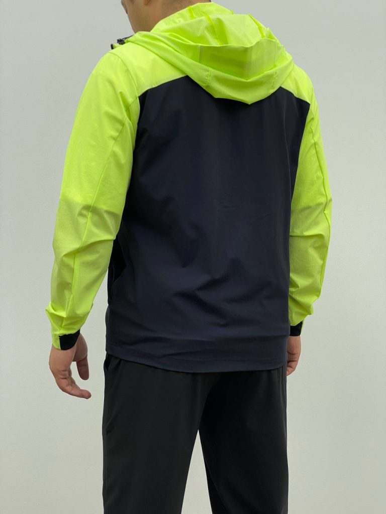  2024新作アークテリクス 偽物 通気性が良くて快適フード付き日焼け止め服