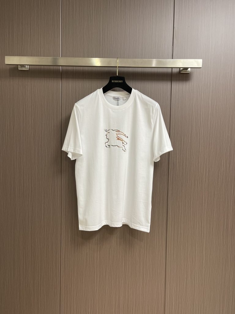 HOT100%新品 激安通販 バーバリー スーパーコピー 軍馬プリントカジュアル半袖Tシャツ