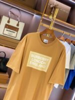 バーバリー コピー 業界最高い品質 ロゴプリントカジュアル半袖Tシャツ