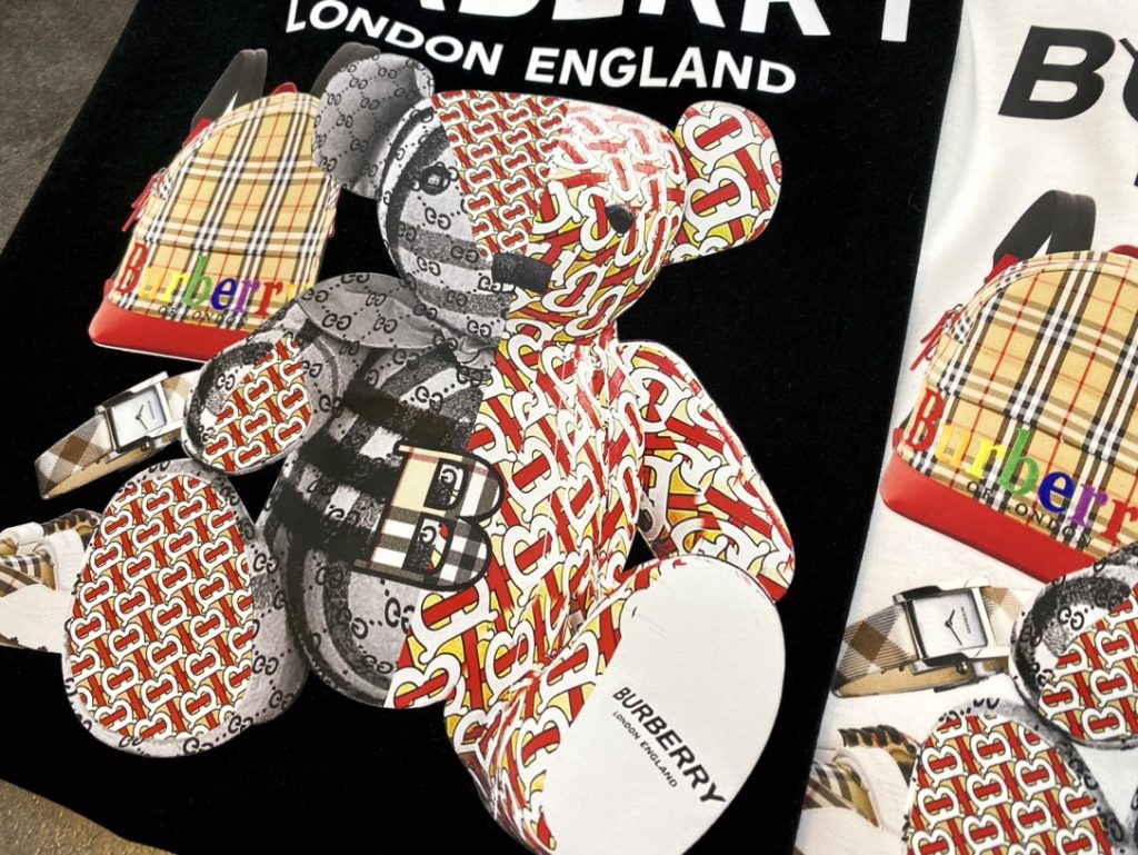 新作到着!! バーバリー 業界最高い品質 熊ちゃんプリントカジュアル半袖Tシャツ