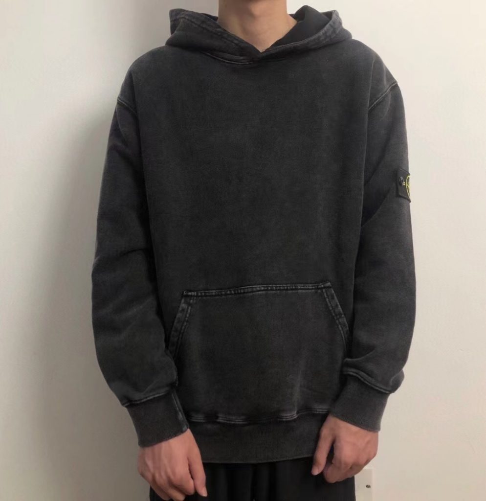 芸能人愛用 高級感ある 入手困難   ストーンアイランド  スーパーコピー  パーカパーカー