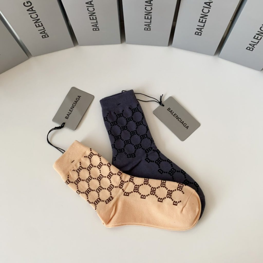 入手困難 存在感のある バレンシアガ コピー 靴下 激安販売