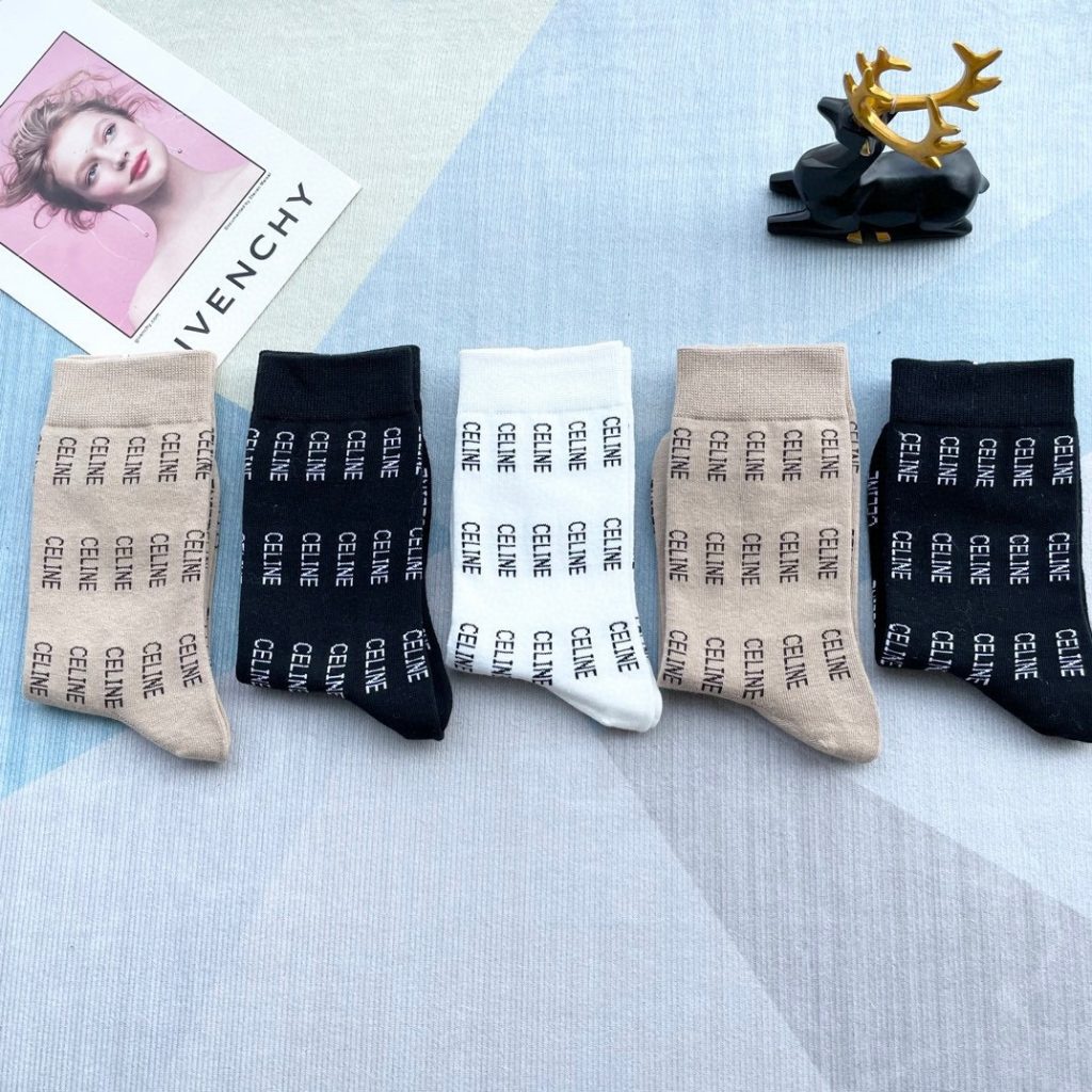 激安販売セリーヌ スーパーコピー 人気新作通気防臭ソックス