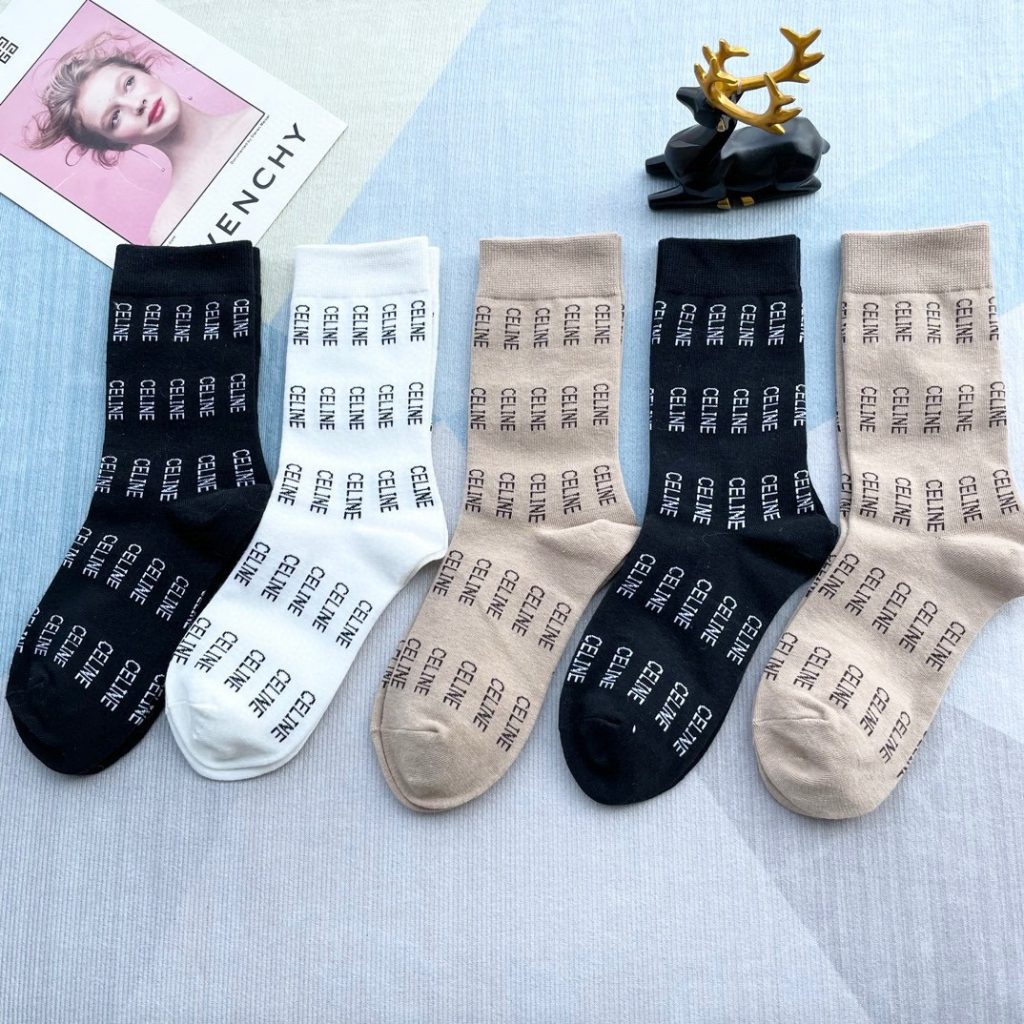 激安販売セリーヌ スーパーコピー 人気新作通気防臭ソックス