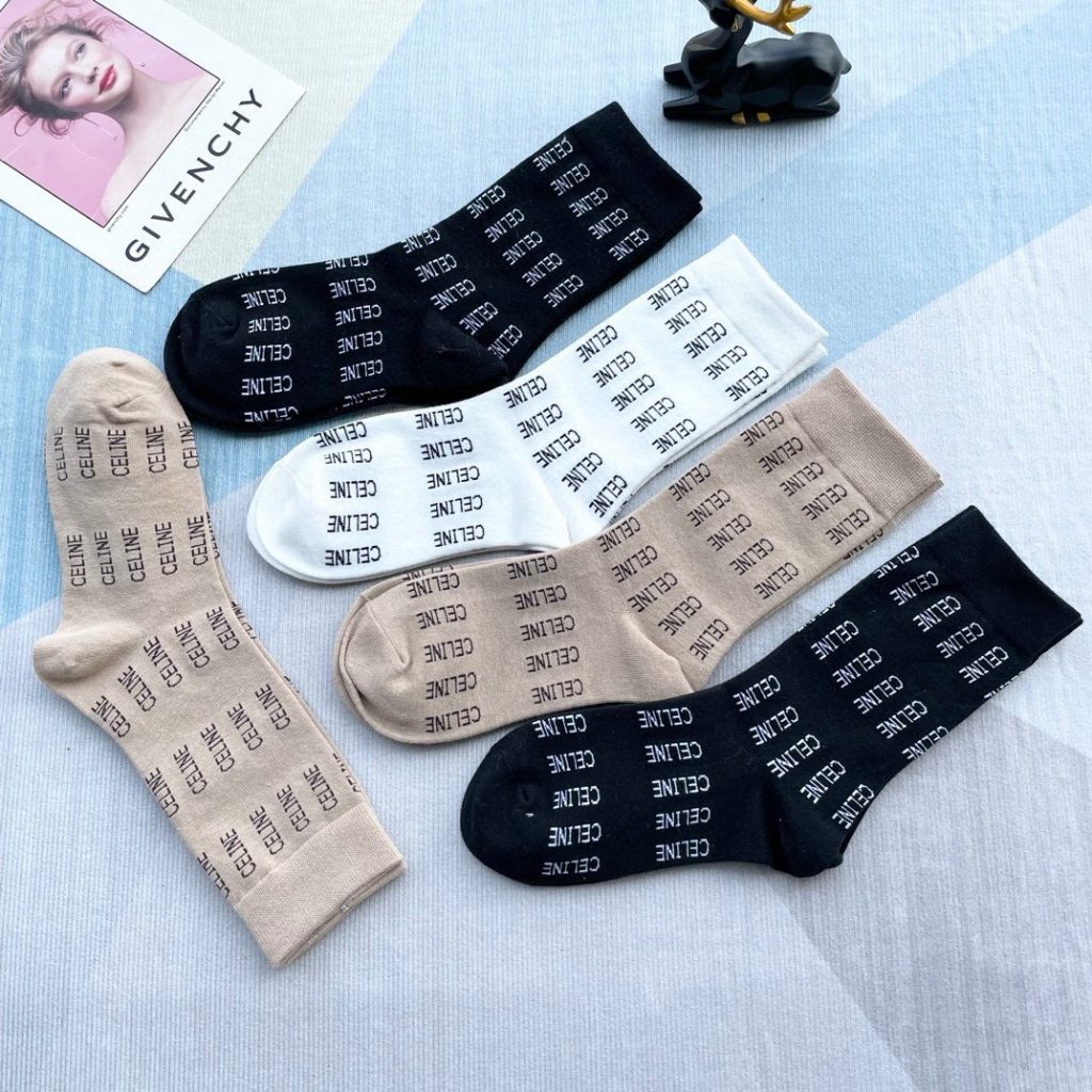 激安販売セリーヌ スーパーコピー 人気新作通気防臭ソックス