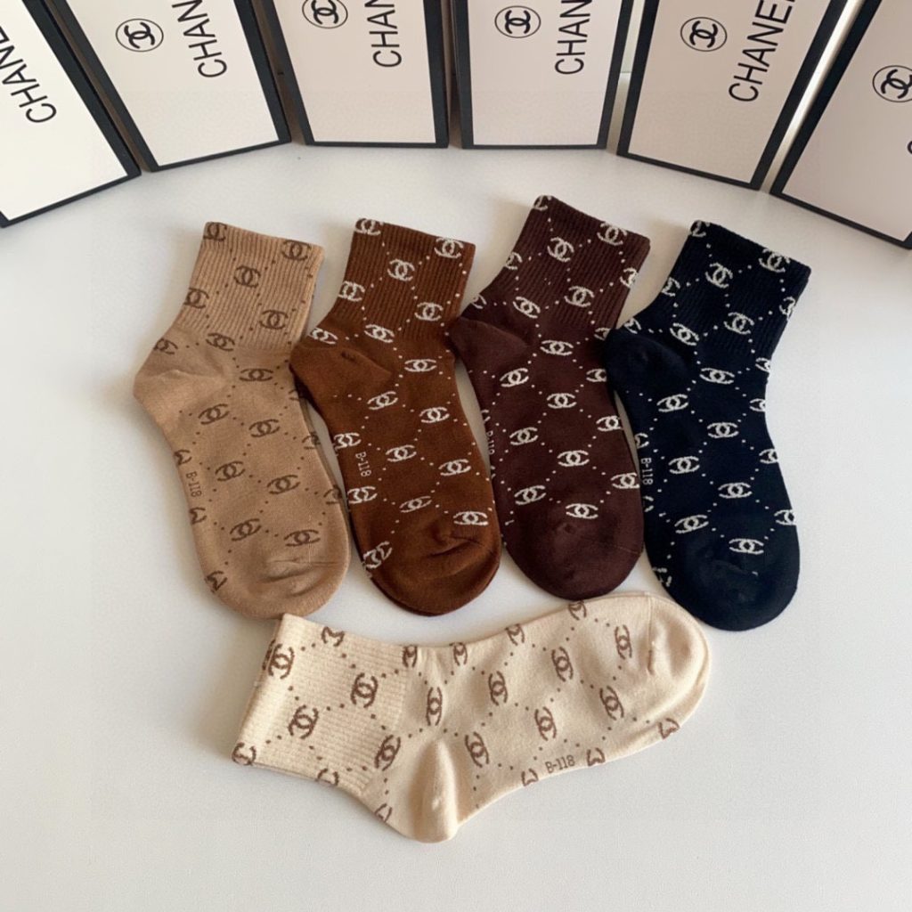 有名人の愛用品   シャネル  偽物ー  一箱に5対 メンズ 抗菌 防臭靴下 