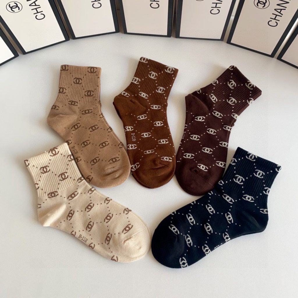 有名人の愛用品   シャネル  偽物ー  一箱に5対 メンズ 抗菌 防臭靴下 