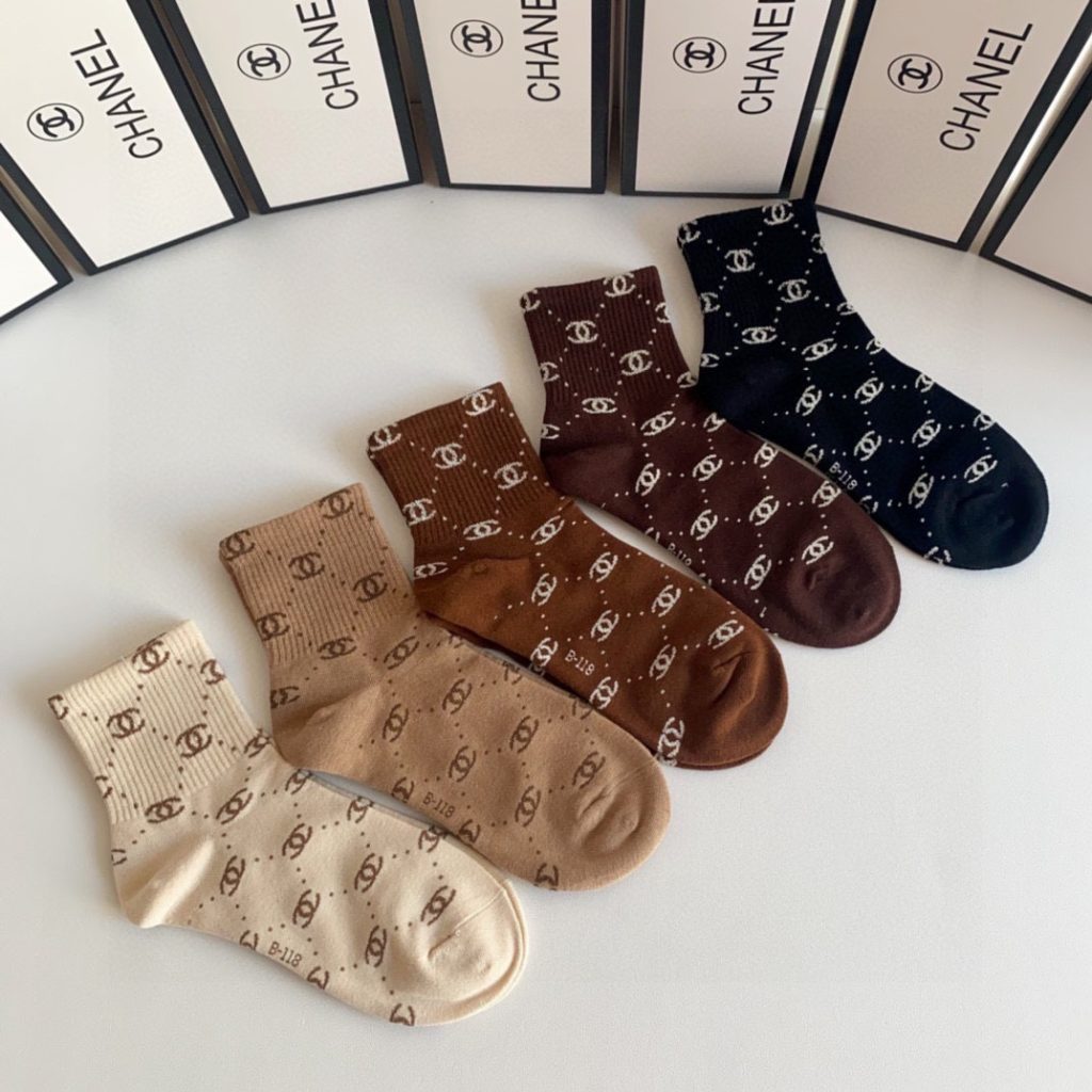 有名人の愛用品   シャネル  偽物ー  一箱に5対 メンズ 抗菌 防臭靴下 