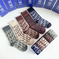 激安販売 業界最高い品質 ディオール コピー 綿100% 透气舒适 袜子