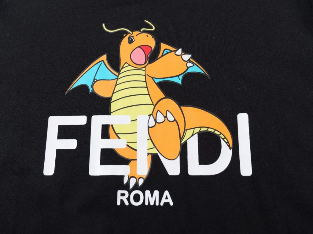 フェンディ  業界最高い品質  コピー  人気の新作ポケットモンスター 半袖Tシャツ