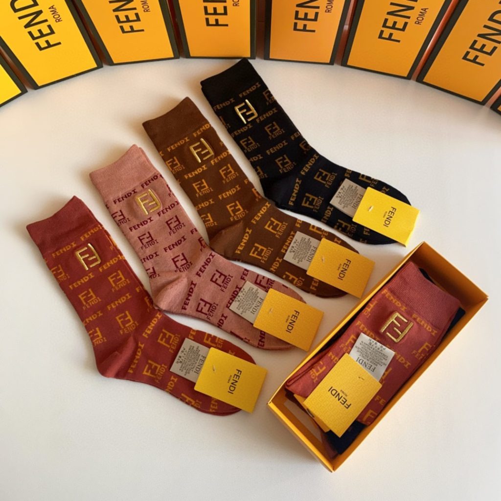 フェンディ コピー アイキャッチ 純綿柔らかくて快適で通気性が良い靴下