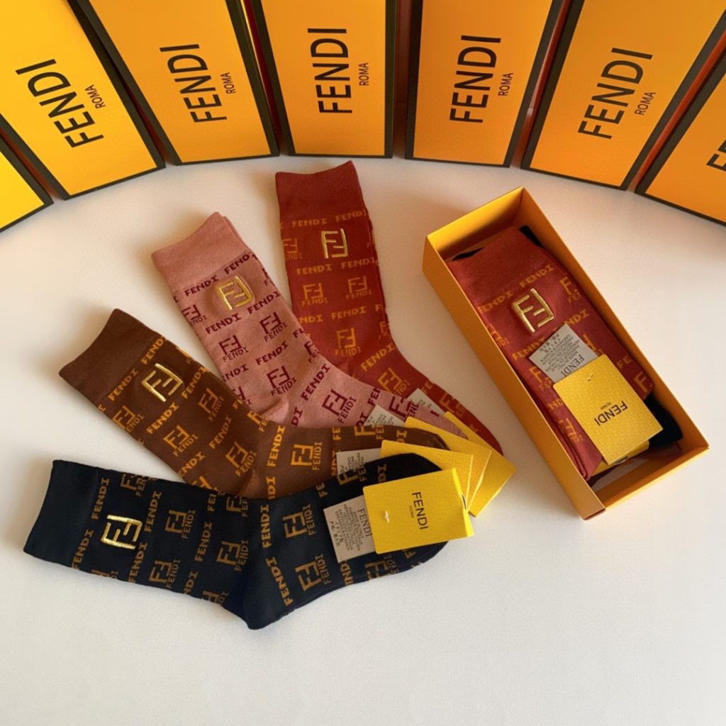 フェンディ コピー アイキャッチ 純綿柔らかくて快適で通気性が良い靴下