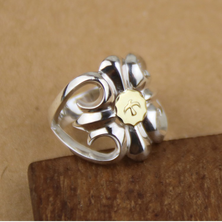 高橋吾郎 ゴローズ スーパーコピー 飛鳥印台トーテム指輪925純銀