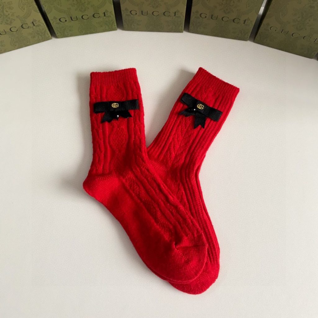今季欲しい  グッチ  スーパーコピー業界最高い品質   靴下 防臭 吸汗 抗菌 