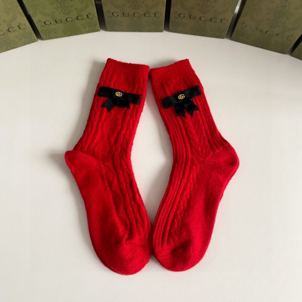 今季欲しい  グッチ  スーパーコピー業界最高い品質   靴下 防臭 吸汗 抗菌 