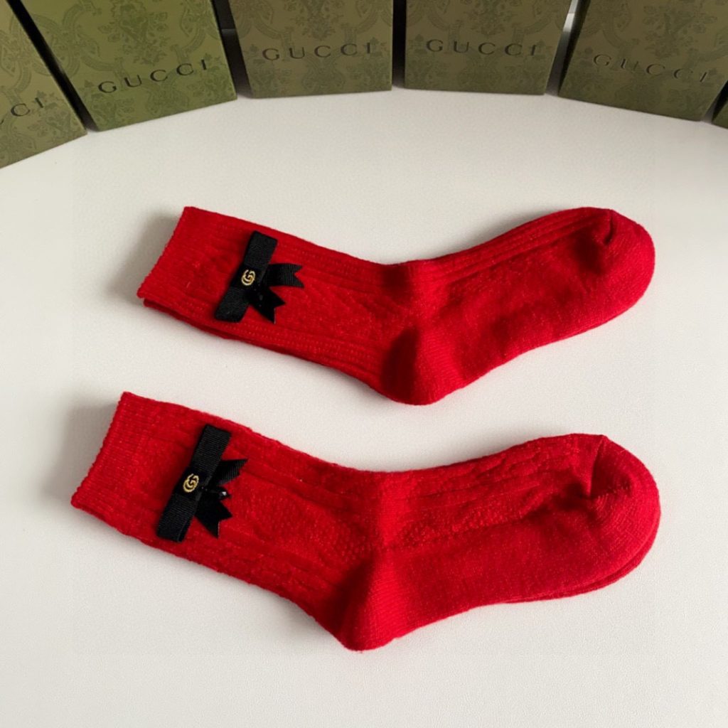 今季欲しい  グッチ  スーパーコピー業界最高い品質   靴下 防臭 吸汗 抗菌 