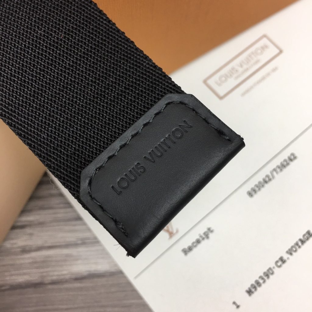 ルイヴィトンコピー 入手困難  Monogram Eclipse牛革ロゴベルト 