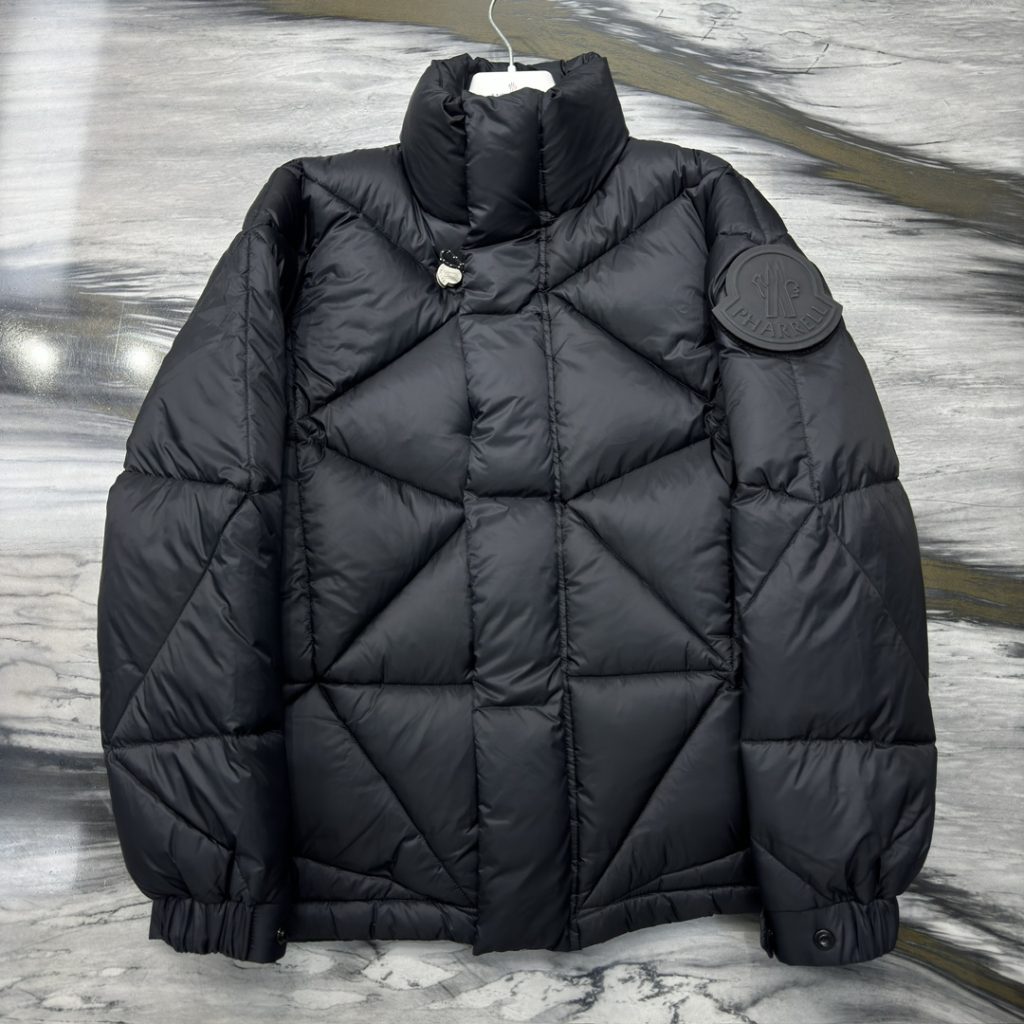 モンクレール 偽物 キーシーズンスタンドカラー冬服ダウンジャケット