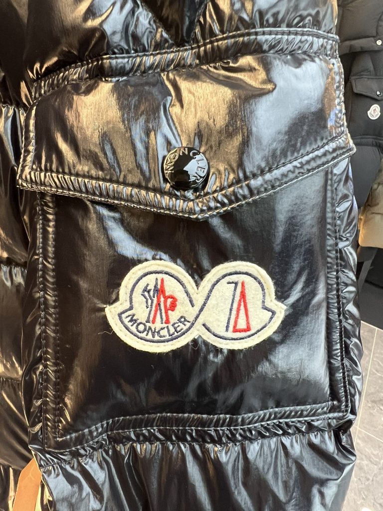 2024秋冬新作モンクレール スーパーコピー 極寒保温ダウンジャケット|スーパーコピーn級優良店 9 2024秋冬新作モンクレール スーパーコピー 極寒保温ダウンジャケット|スーパーコピー服