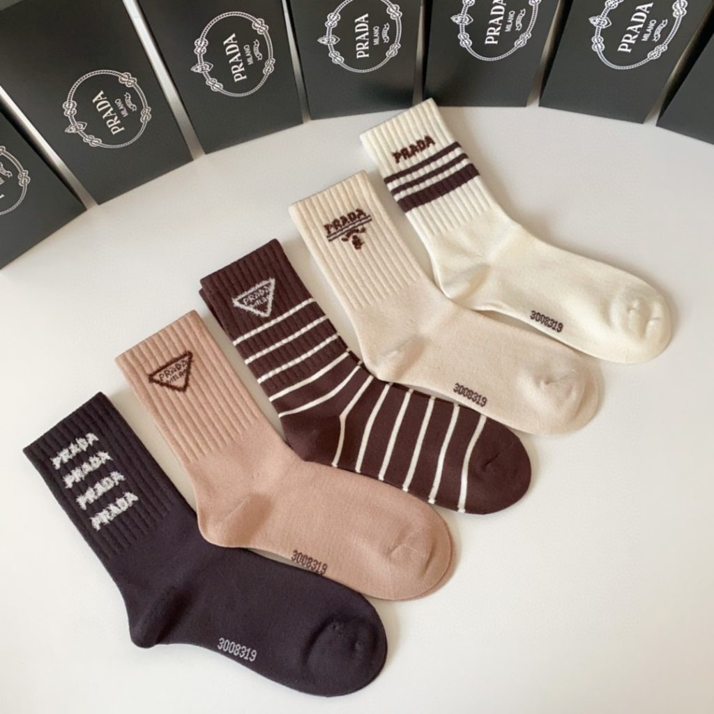 有名人の愛用品 プラダ スーパーコピー 一箱に2対 メンズ 抗菌 防臭靴下 激安販売|スーパーコピーn級優良店 3 有名人の愛用品 プラダ スーパーコピー 一箱に2対 メンズ 抗菌 防臭靴下 激安販売