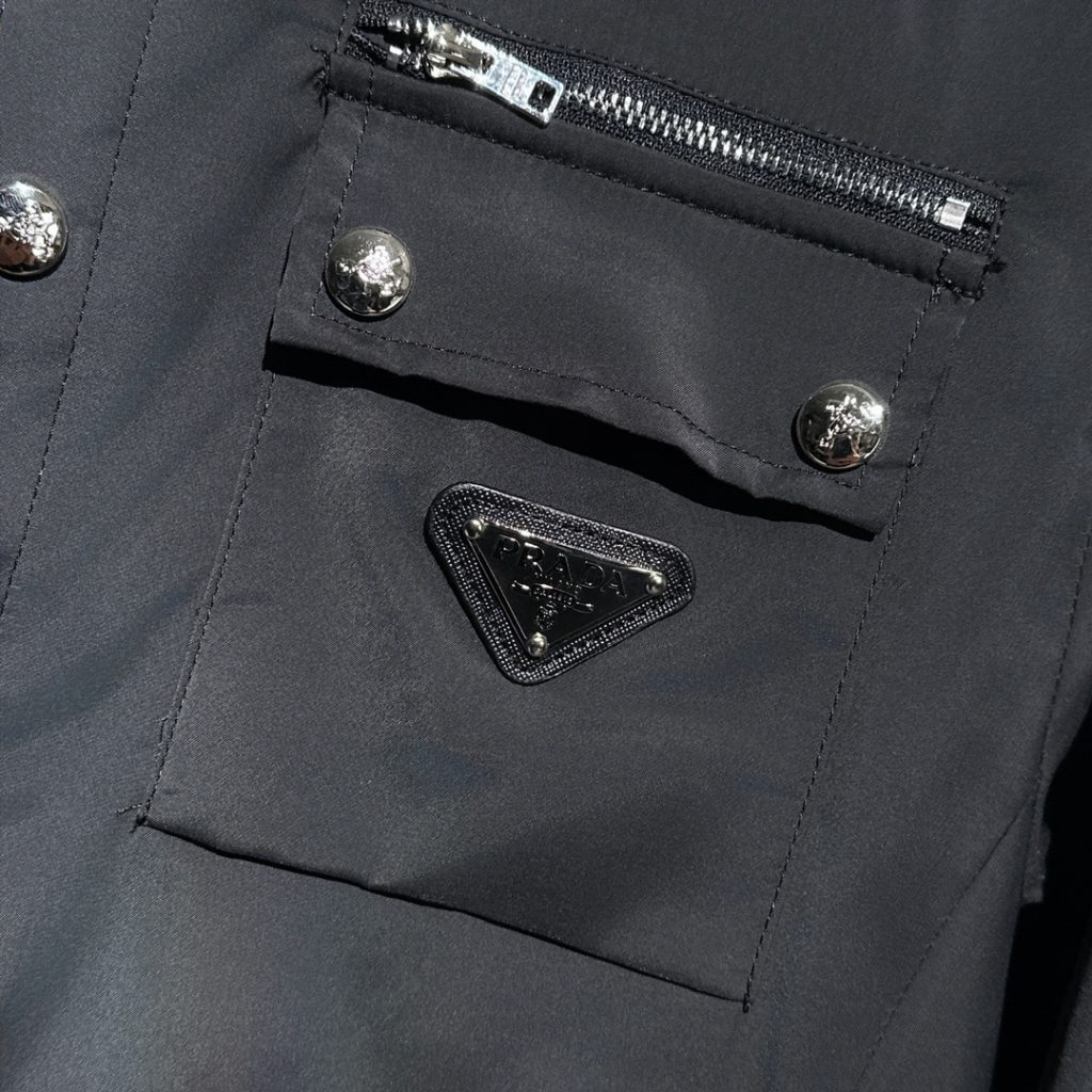 プラダ 入手困難   コピー  ミリタリーコートジャケット 