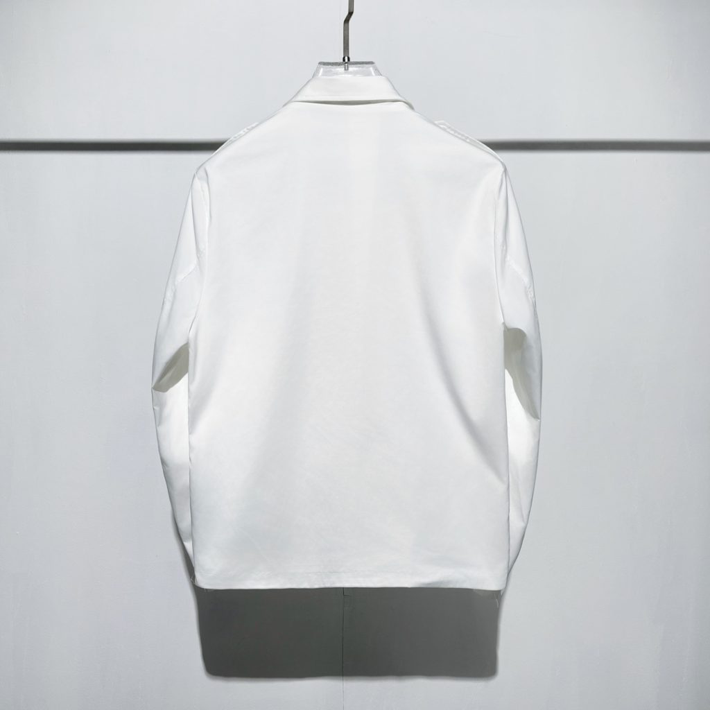 プラダ 入手困難 n級品 ミリタリーコートジャケット