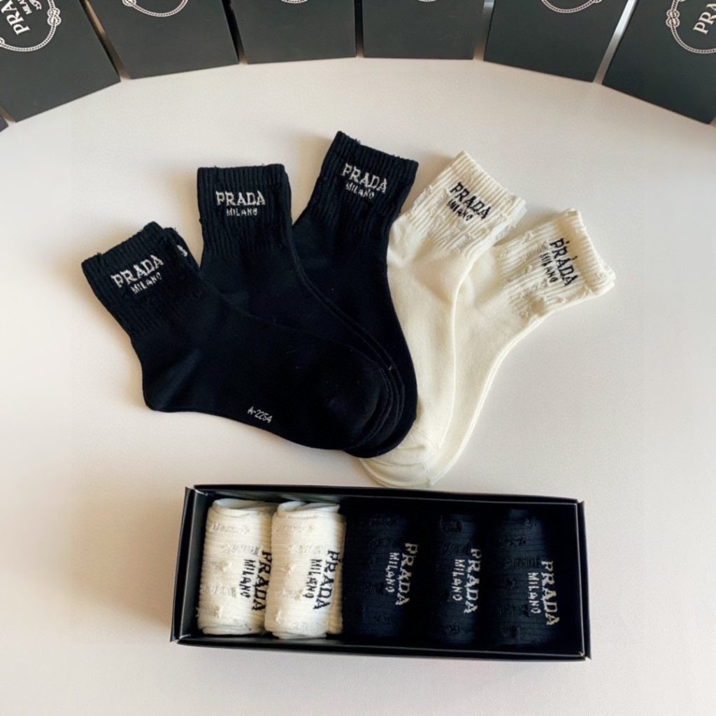 芸能人の愛用品 業界最高い品質 プラダ スーパーコピー 一箱に5対 抗菌 防臭靴下|スーパーコピーn級優良店 5 芸能人の愛用品 業界最高い品質 プラダ スーパーコピー 一箱に5対 抗菌 防臭靴下