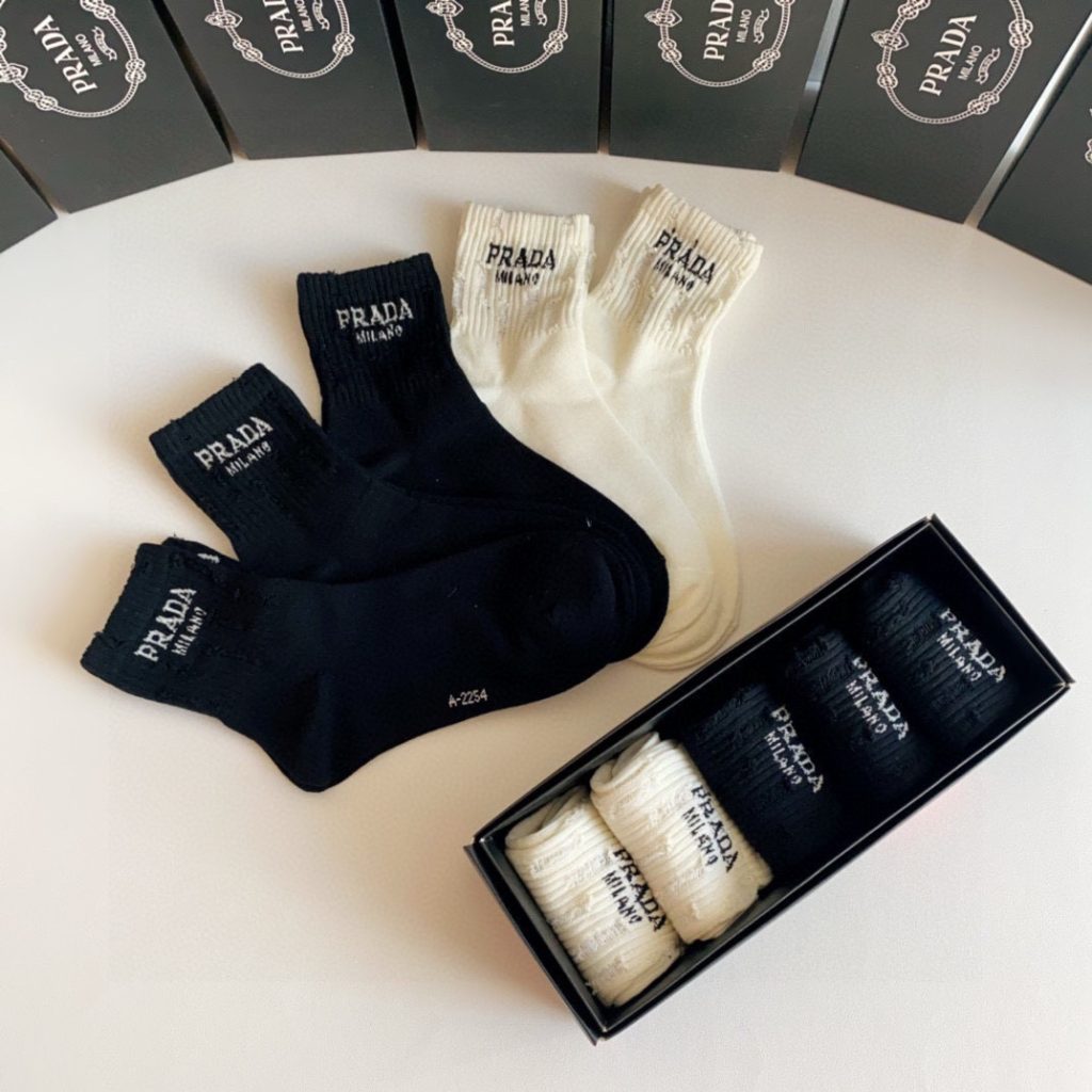 芸能人の愛用品 業界最高い品質 プラダ スーパーコピー 一箱に5対 抗菌 防臭靴下|スーパーコピーn級優良店 9 芸能人の愛用品 業界最高い品質 プラダ スーパーコピー 一箱に5対 抗菌 防臭靴下