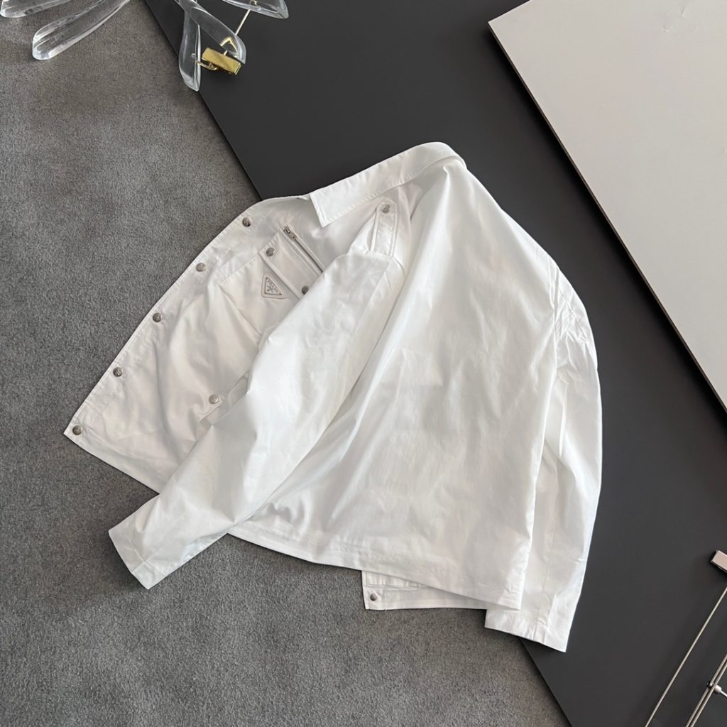 2024早春新作プラダ コピー ミリタリーコートジャケット