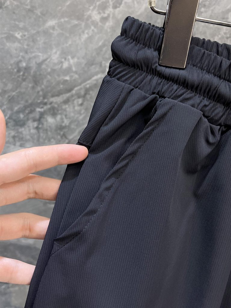 入手困難 プラダ スーパーコピー 人気新作速乾スウェットパンツ|スーパーコピーn級優良店 7 入手困難 プラダ スーパーコピー 人気新作速乾スウェットパンツ