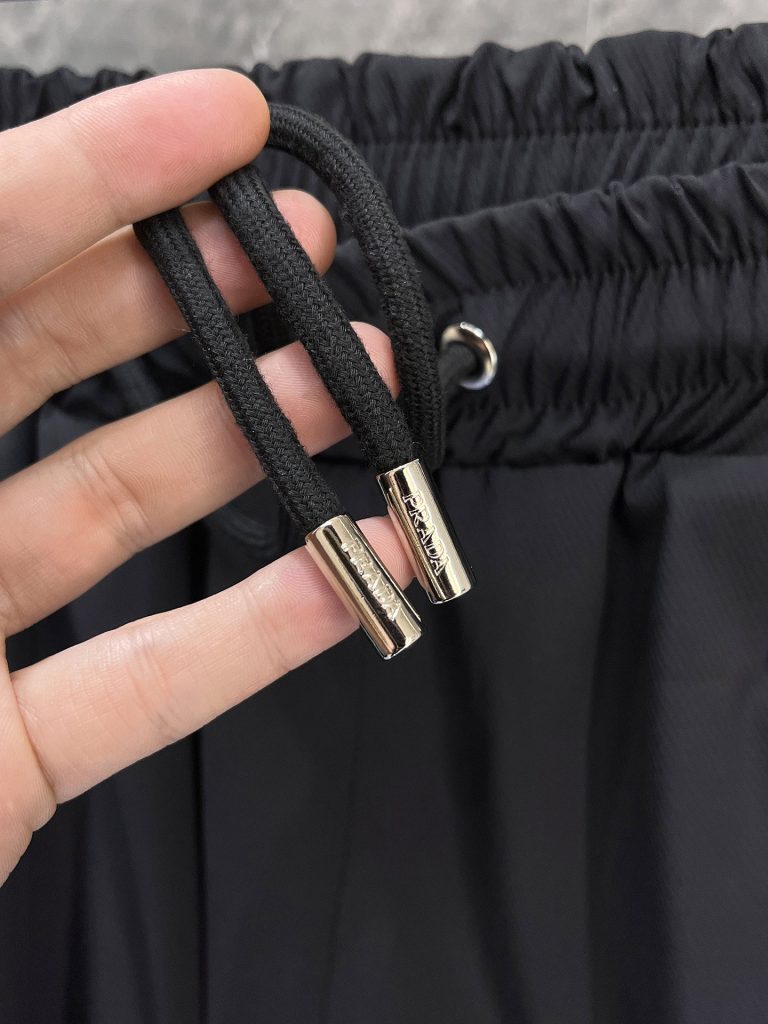 入手困難 プラダ スーパーコピー 人気新作速乾スウェットパンツ|スーパーコピーn級優良店 9 入手困難 プラダ スーパーコピー 人気新作速乾スウェットパンツ